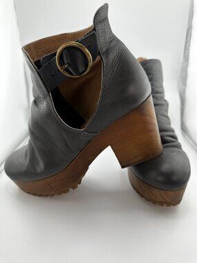 Anthropologie Gray Leather Cutout Platform Ankle Boots – EU 38